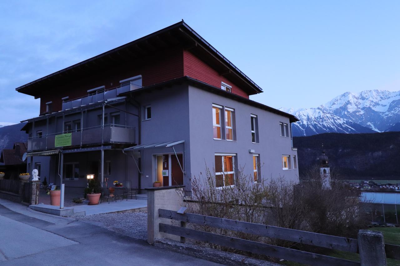 Hotel Gastehaus Possard Stams Exteriér fotografie